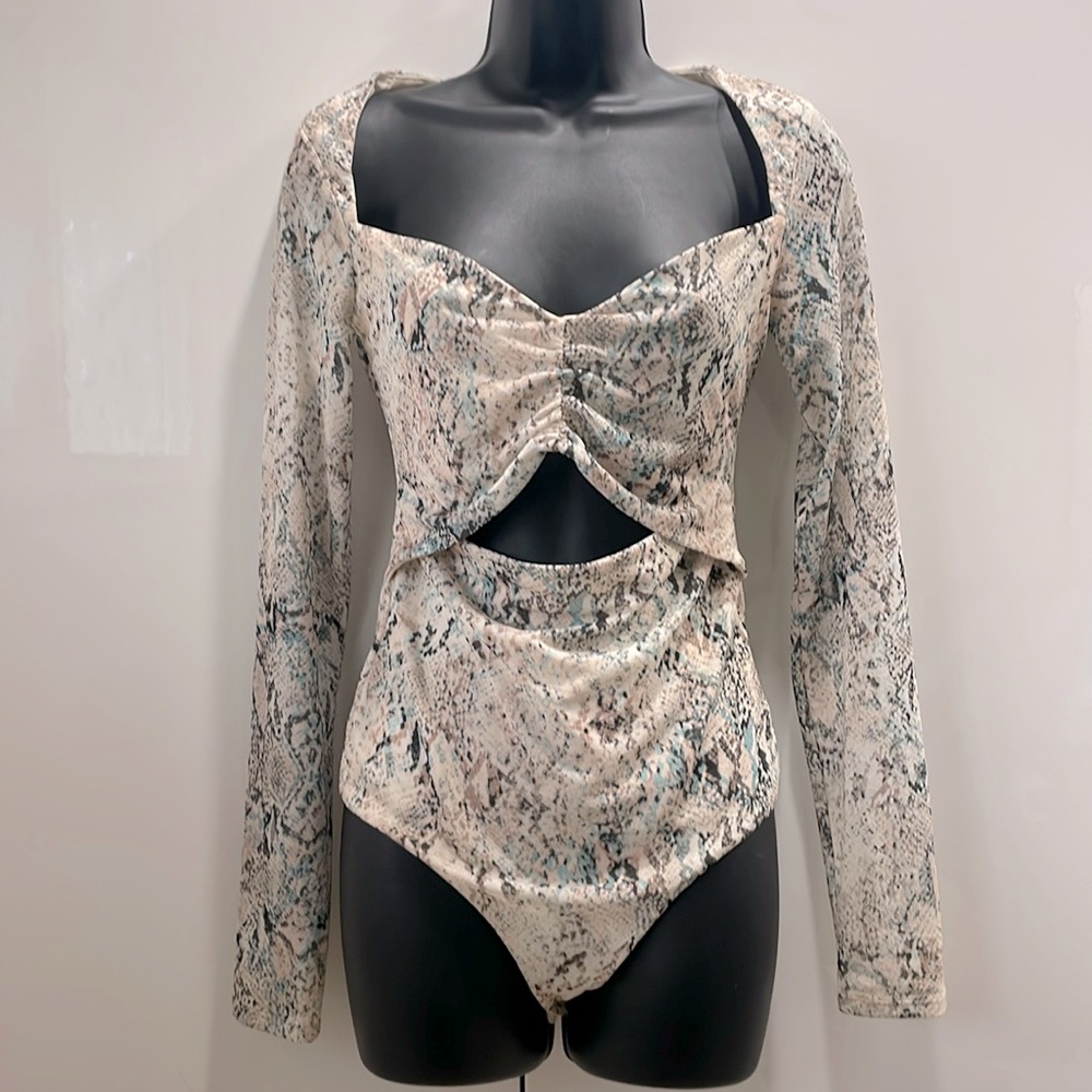 AFRM bodysuit - sz Medium